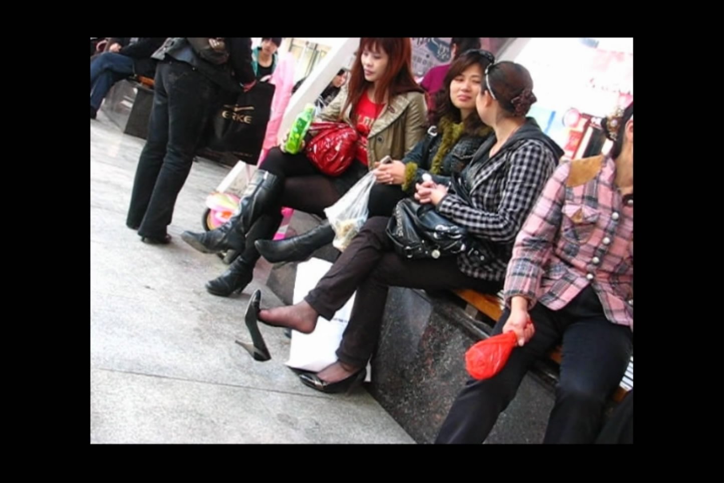 streetsnapdangl[00 00 25][20181128 233303 3]